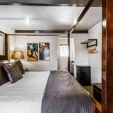 Rodeway Inn & Suites Williams Downtowner-Rte 66 Экстерьер фото