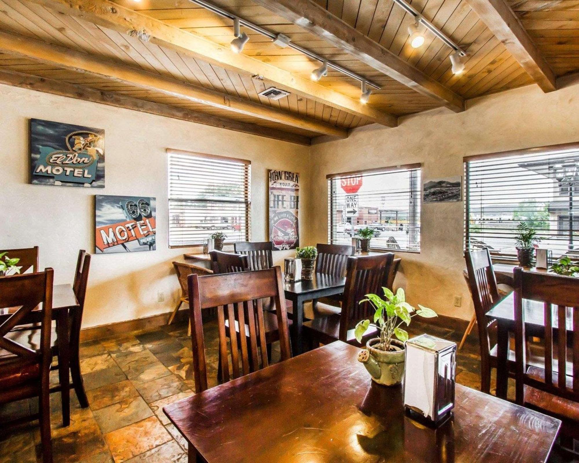 Rodeway Inn & Suites Williams Downtowner-Rte 66 Экстерьер фото